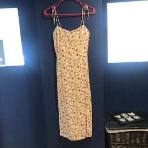 Cute dress with slit